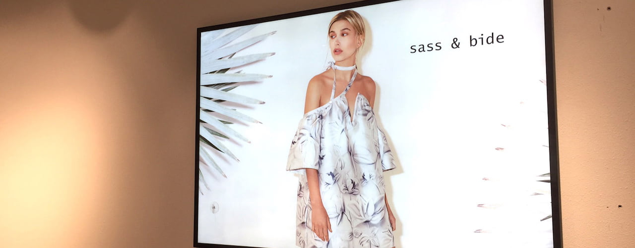Sass Bide Snap Frame light box 1